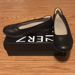 Naturalizer Fancie size 6.5 NWOB